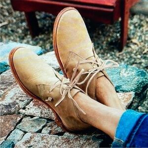 Beek Anthropologie Bunting Lace Up leather Camel color Chukka Boots 7.5